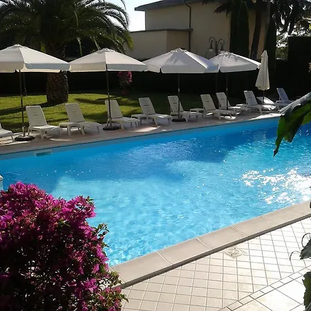 Hotel Roma 3*
