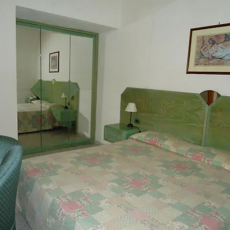Roma Hotel