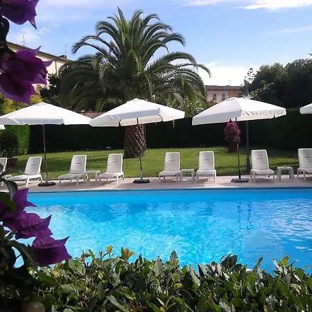 Hotel Roma 3*
