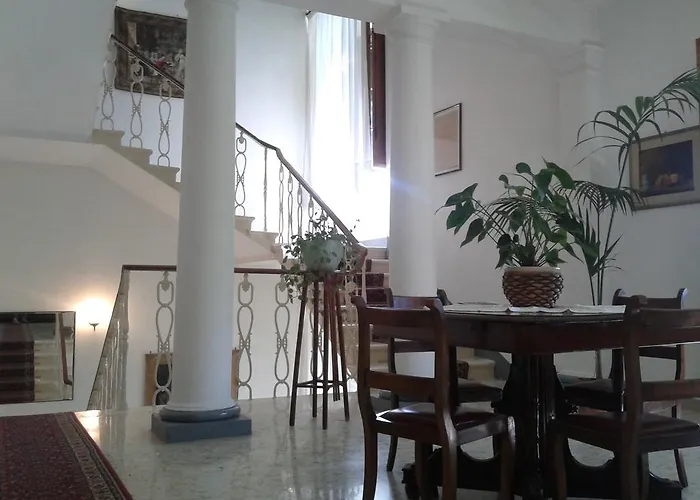 Roma Hotel 3*